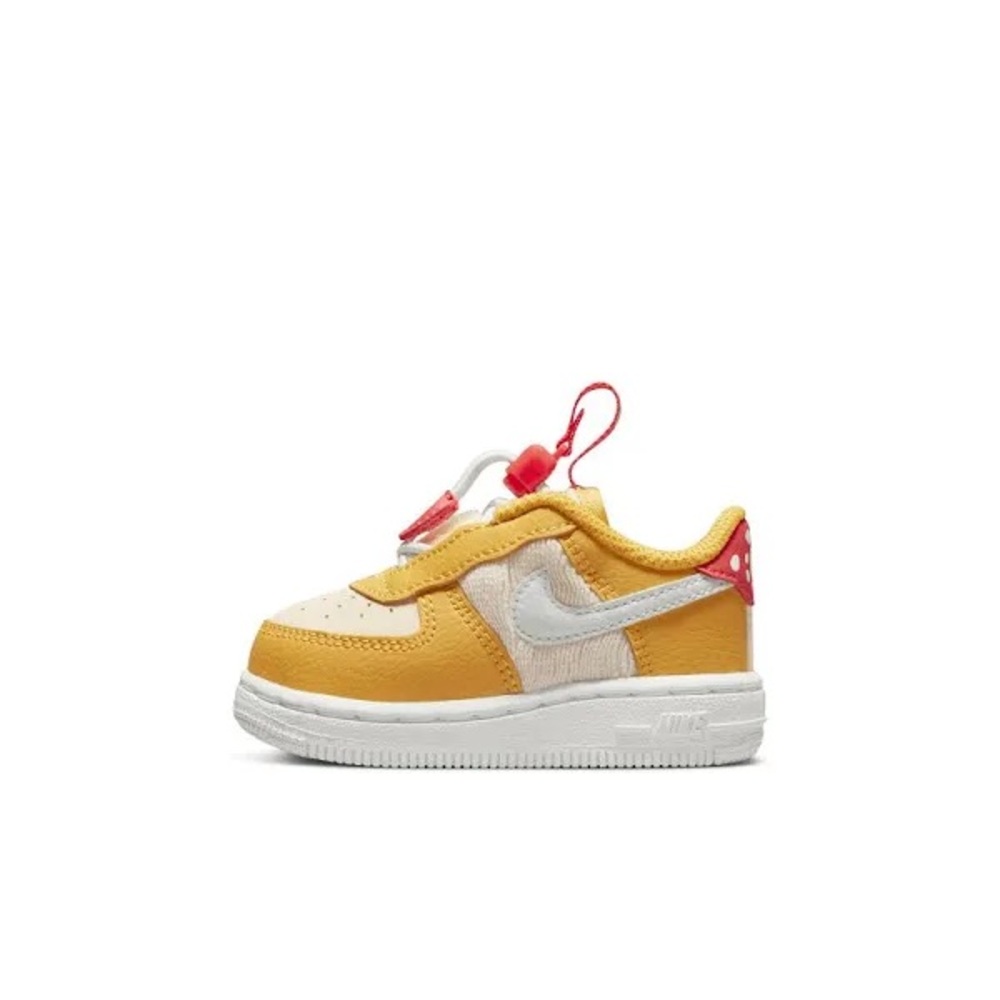 Nike force 1 toggle SE TD in Yellow and White